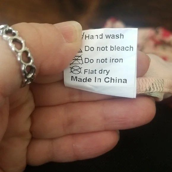 KOjOOIN Pink Floral Smocked Tiered Midi Dress SZ L - Picture 15 of 17